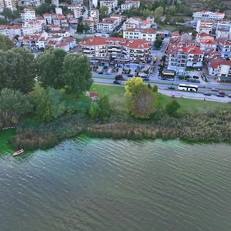 Lida'S Apartment Lake View Kastoria Luaran gambar